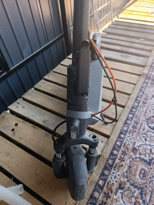 Продам електросамокат ninebot