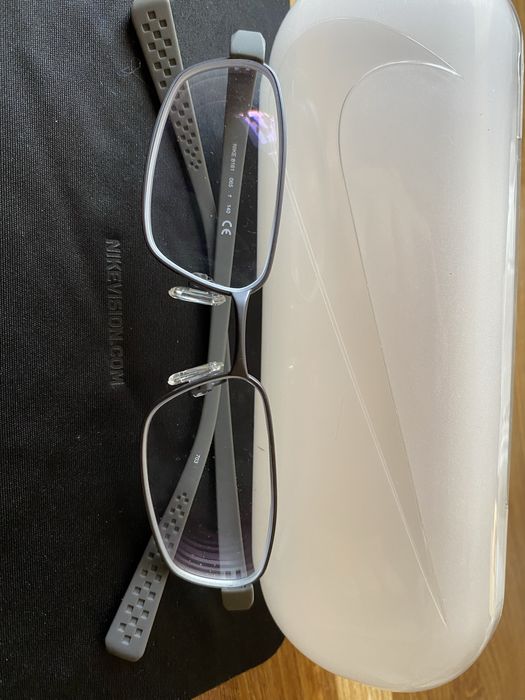 Oprawki NIKE szare model 8161 rozmiar 065 140