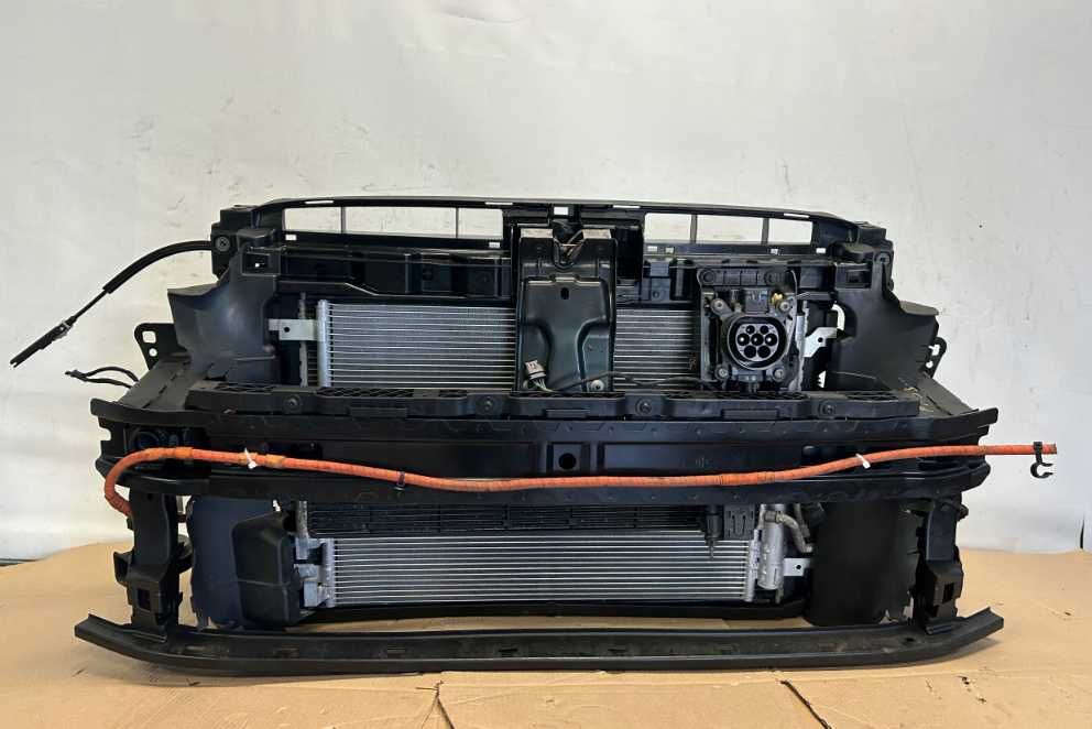 Панель радиаторов телевизор VW Passat B8 Разборка пасат б8