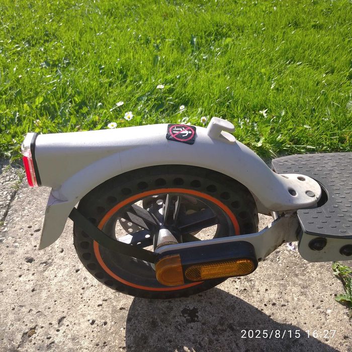 Hulajnoga elektryczna