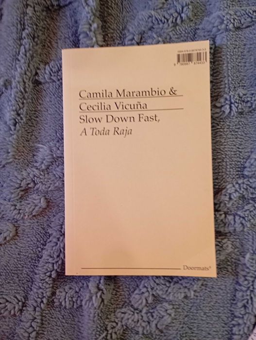 Livro Camila Marambio Slow Down Fast