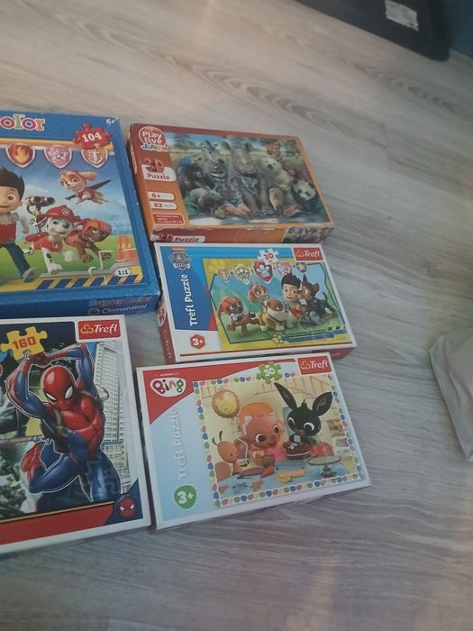 Puzzle  i książeczki