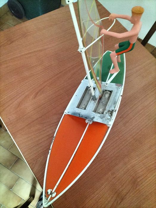 Candeeiro Velejador à Venda – Um Clássico com História