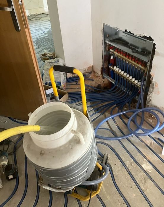 Renowacja i szlifowanie posadzek betonowych- Ogrzewanie podłogowe