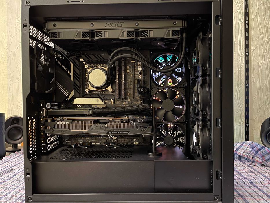 Игровой ПК i9 10900K / 16 ГБ RAM / Maximus Z490 Extreme / GTX 1080 Ti