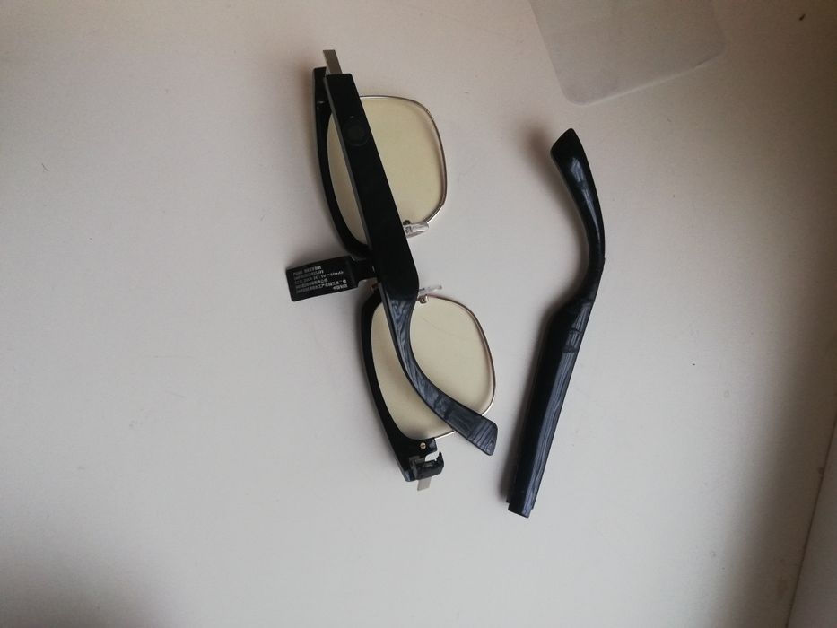 Смарт очки, сломана дужка.