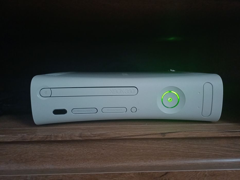 Konsola Xbox 360  z grami