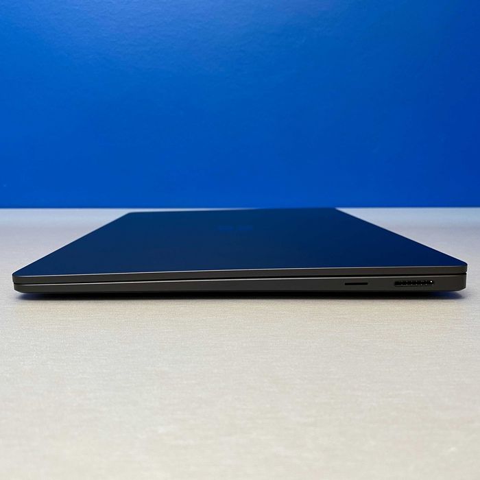 Microsoft Surface Laptop 7 - 15" (Snapdragon X Elite/16GB/512GB)