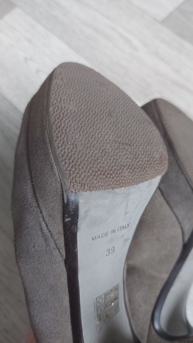 Туфлі жіночі замшеві Італія 39 р. 25,5 см.