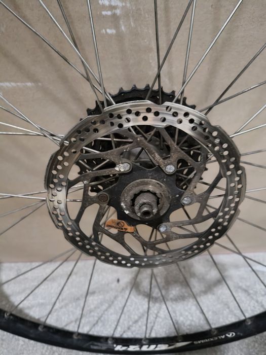 Koło tylnie 28 cali kaseta 10 rz tarcza