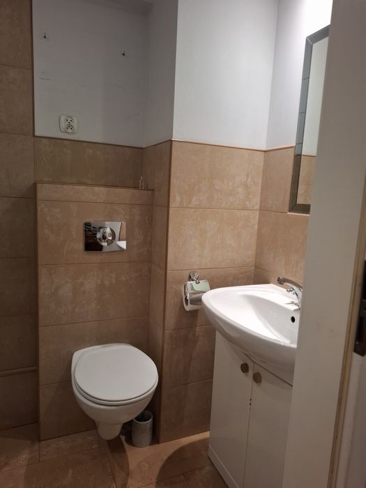 Wynajmę 2 pokojowe mieszkanie z balkonem