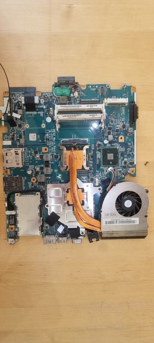 Płyta główna Sony VAIO VPCF13M1E MBX-235 M932 GT425M + chłodzenie
