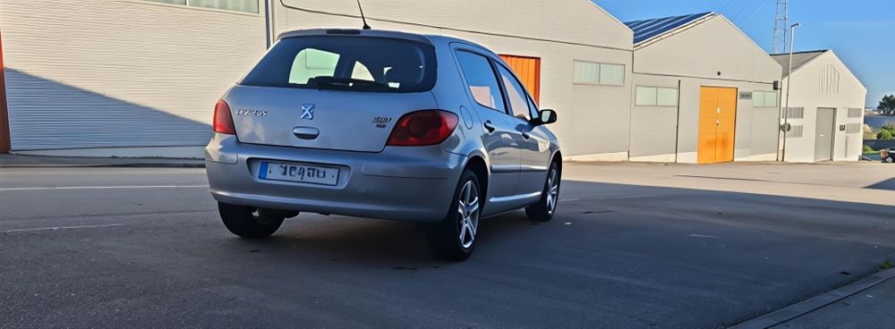 Peugeot 307 1.6 HDI 110cv • Nacional • Muito Estimado