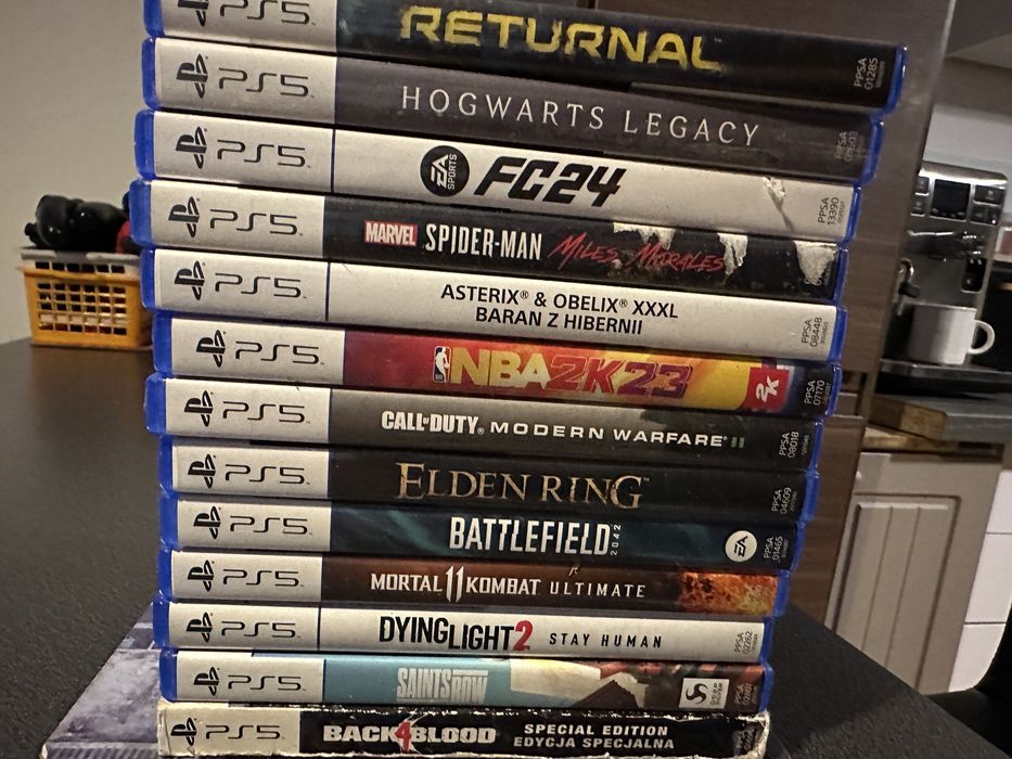 Sprzedam zamienie gry Ps4 slim Pro Ps5 lego minecraft a way out Fc24