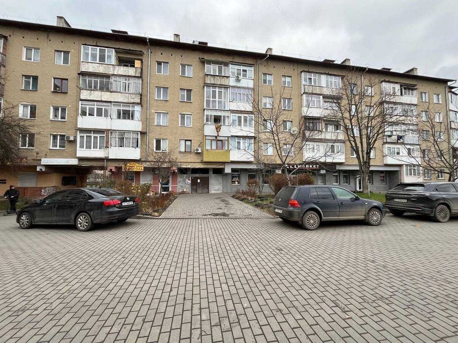 Продається 1 кім. біля парку Шевченка