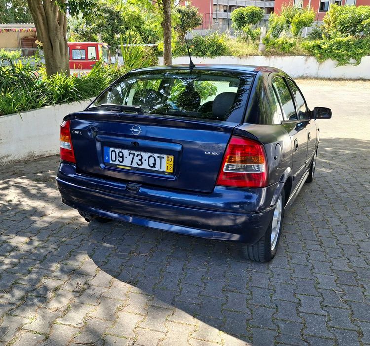 Opel Astra 1.4i 16v C/AC Nacional 00