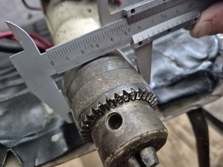 Электродрель советская