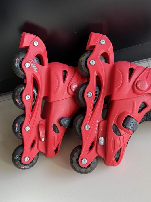 Дитячі ролики RE:ACTION розсувні 32–35, дуже гарні, робочий стан