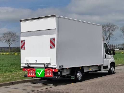 Od Ręki 24 Kontener z Windą Najem Długoterminowy Auta Z Windą Warszawa