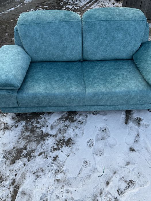 Продам диван не розкладний