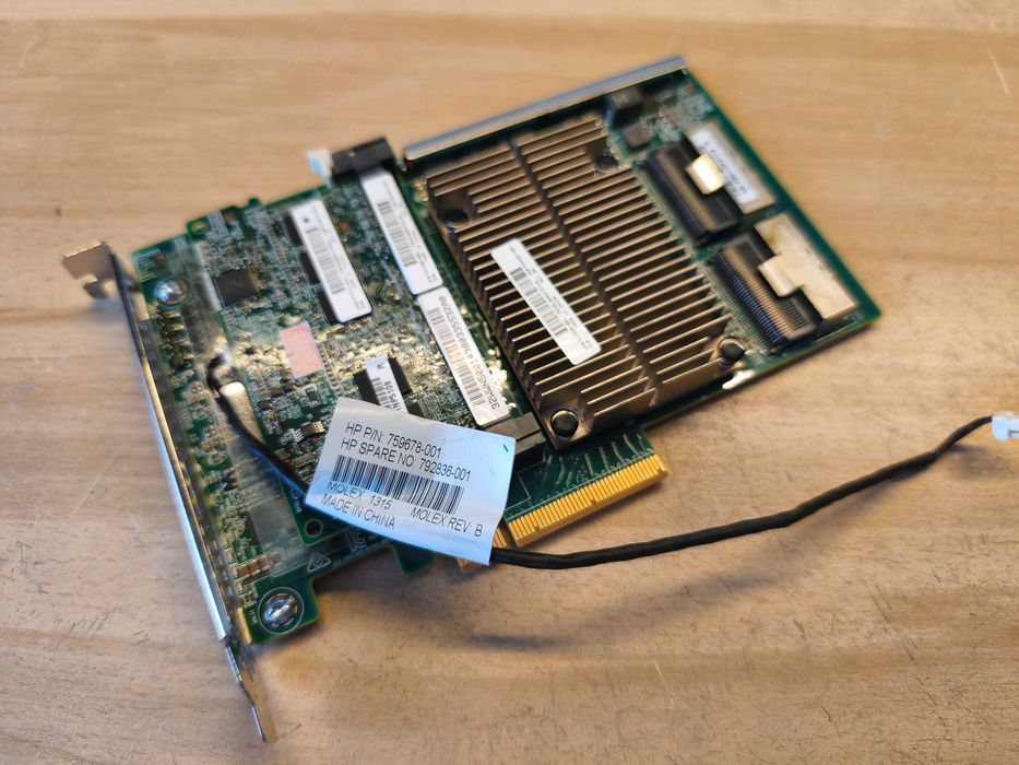 Karta HP P840 4GB HBA RAID SAS 12Gb SFF-8087 Gen 9 kontroler SAS