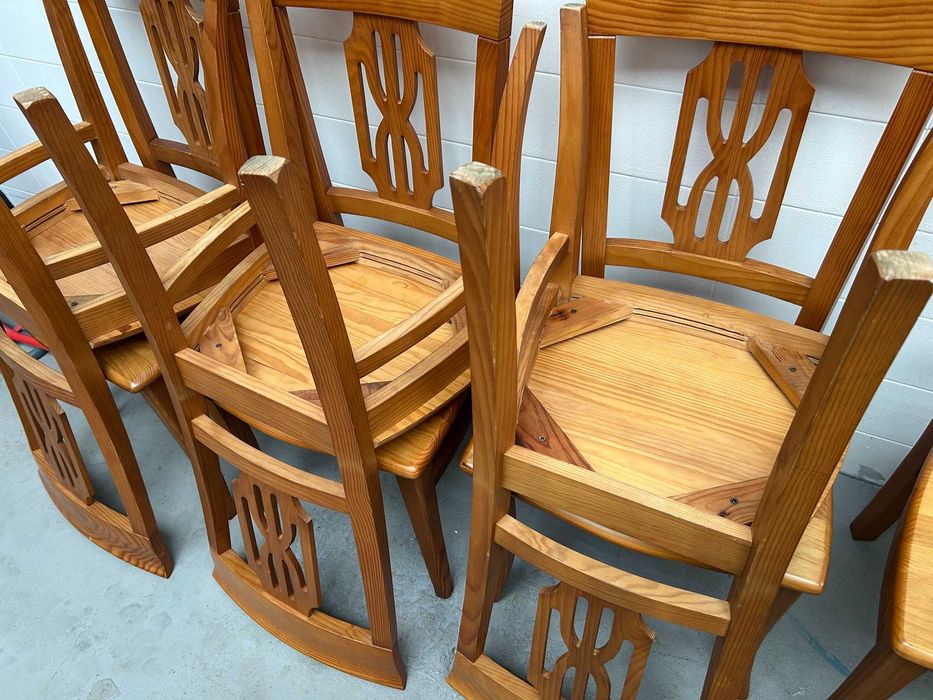 Mesa jantar + 8 cadeiras, pinho maciço