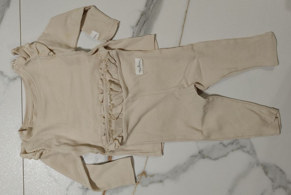 Wyprawka niemowlęca dziewczynka Stan bardzo dobry