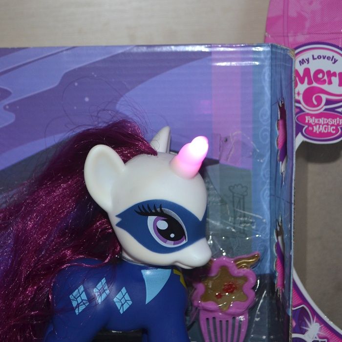 Лошадка My Little Pony, высота 17 см.