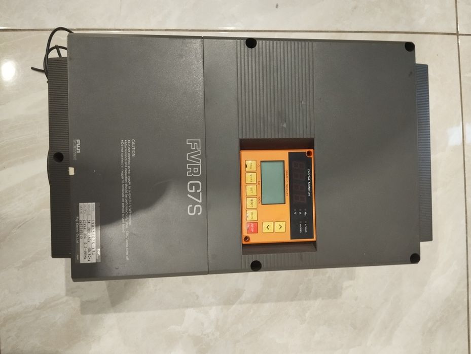 Falownik FVRG 7S sprzedam