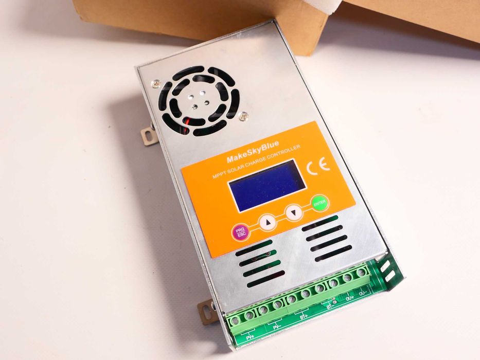 MPPT контролер сонячних панелей MakeSkyBlue 40A