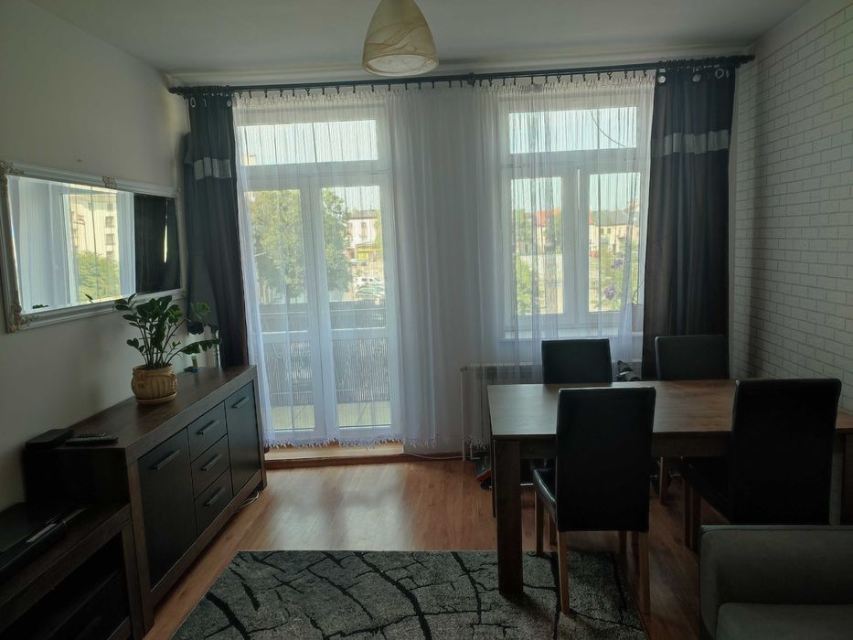Od 01.08 - Wynajmę umeblowane, 2-pokojowe mieszkanie 60 m² z widokiem na ostrowiecki rynek. - Widok 2