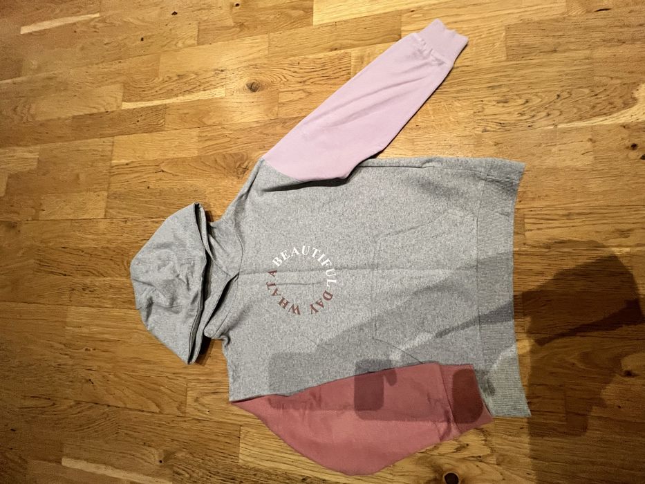 Bluza Sinsay rozm 134 nowa w idealnym stanie