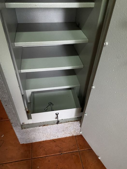 Cofre de Grandes Dimensões