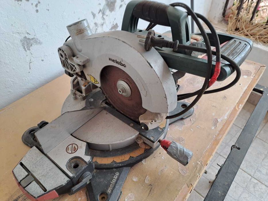 Serra de esquadria a laser Metabo