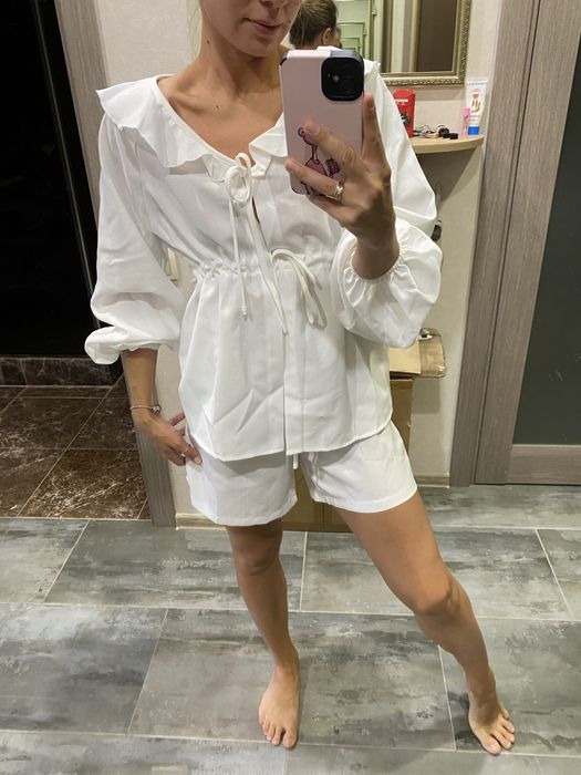 Білий літній костюм блуза шорти