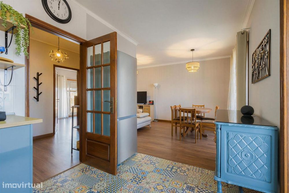 Apartamento T1 Luminoso com Duas Frentes e Terraço nas Devesas — Santa Marinha E São Pedro Da Afurada, Porto