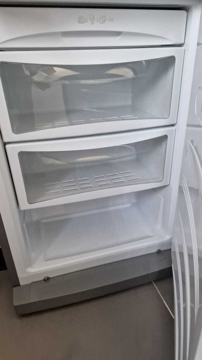 Frigorífico Combinado LG – Bom Estado