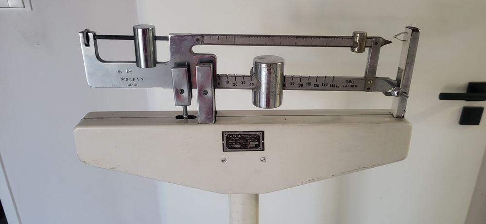 Waga osobowa, lekarska, medyczna, stara, vintage,