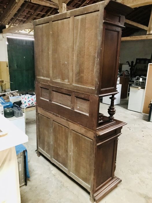 Movel Artisanal em Madeira Antigo