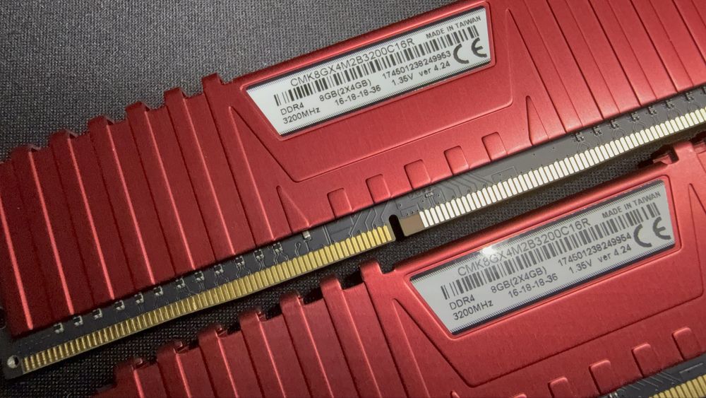 Pamięc RAM Corsair Vengeance LPX 8GB DDR4