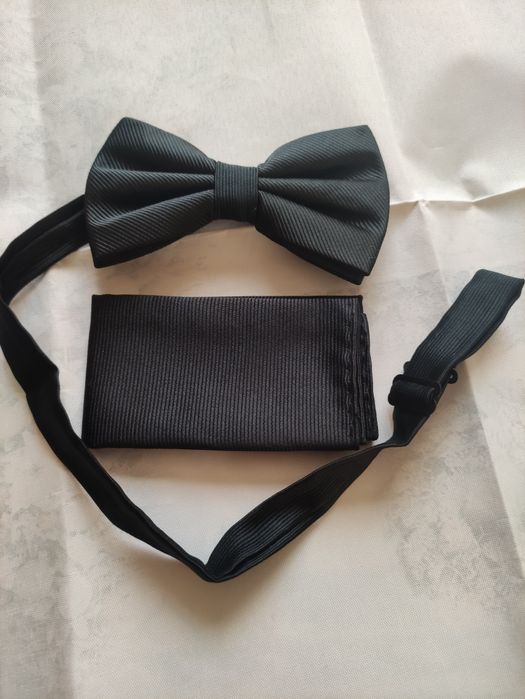 Набор галстук-бабочка и платок