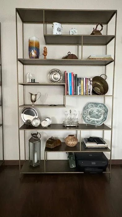 Estante Telford Area Store