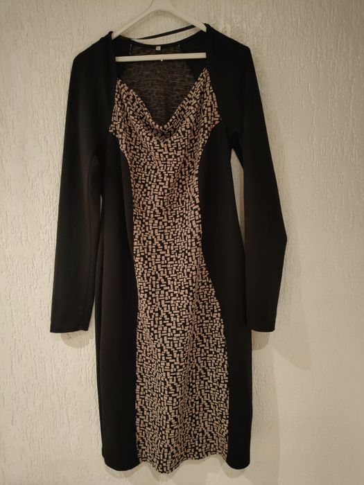 Vestido malha preto e xadrez