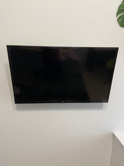 Телевізор Xiaomi 32 + smart TV