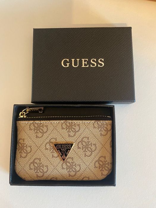 Carteira    GUESS