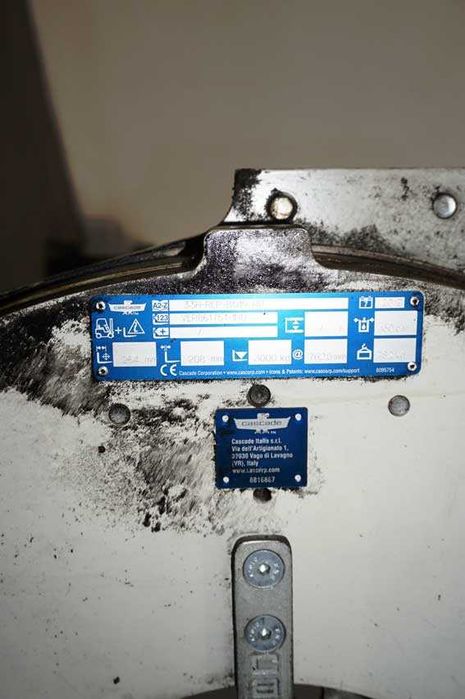 Захват для рулонов