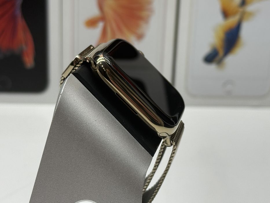 Apple Watch Series 7 45mm Gold Stainless Steel Milan LooTrade-In/Oбмeн
