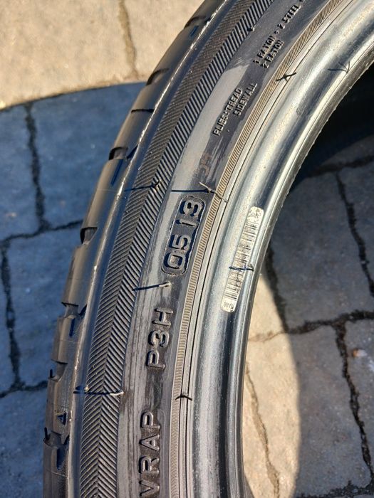 255/35 R19  285/30 R19 різноширокі