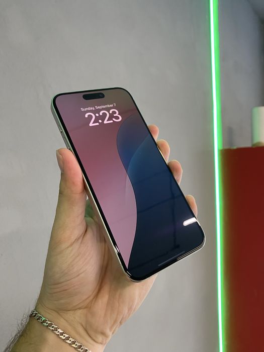 iPhone 15 Pro Max 256Gb White Titanium Neverlock від Магазину