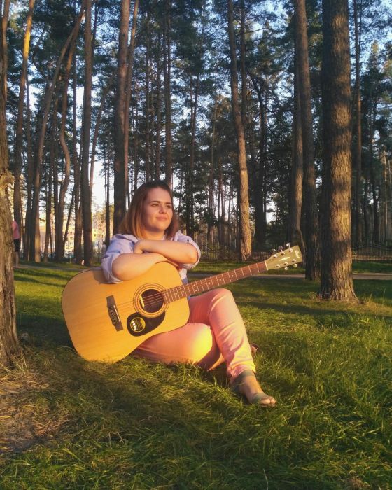 Індивідуальні уроки гри на гітарі.